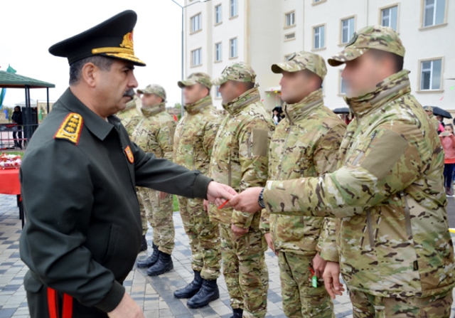 Вооружение Азербайджана значительно превосходит вражеские силы - министр